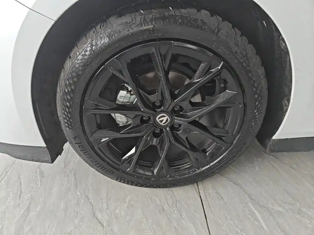 Changan UNI-V 2025 2025 1.5T 500Bar Premium Model