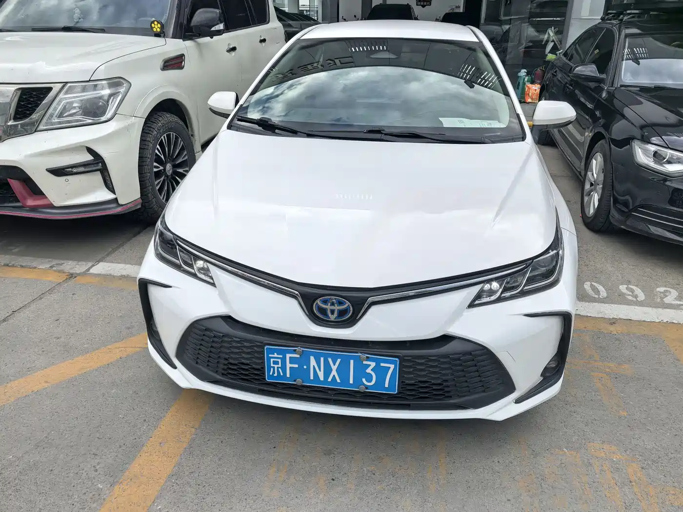 Фото 2 - Toyota Corolla