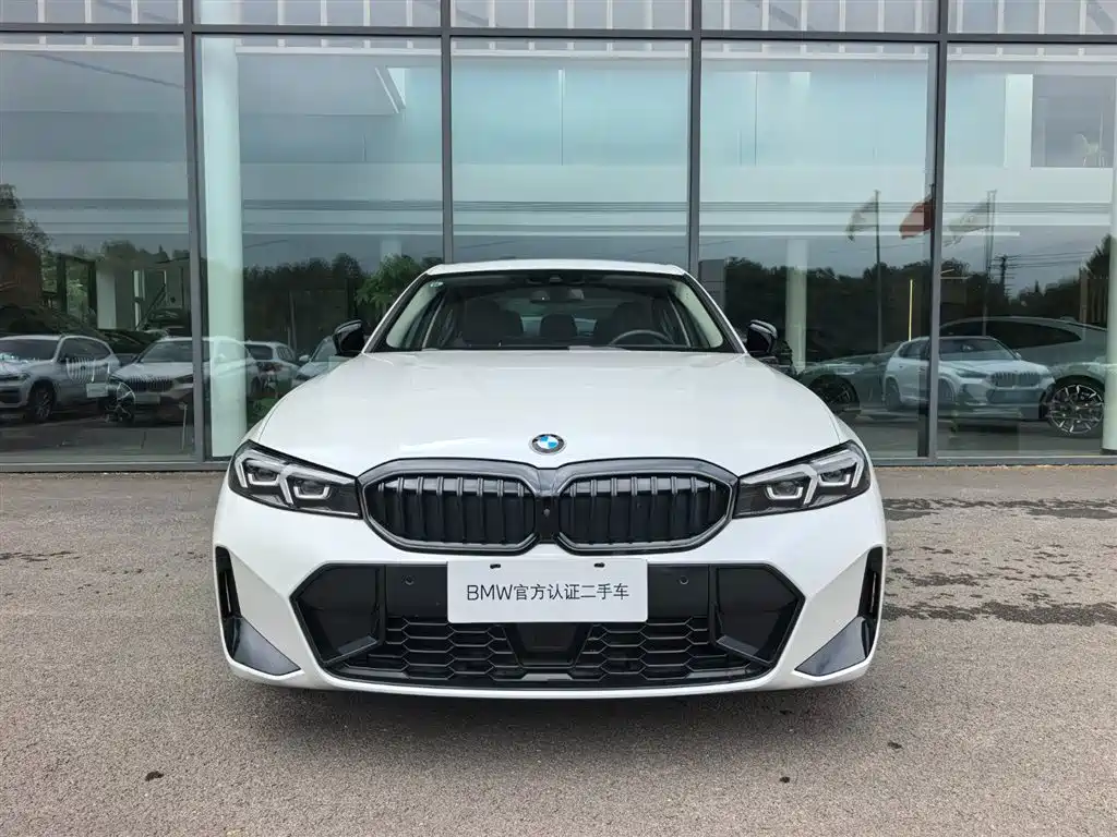 BMW 3 Series 2025 330Li M Sport Night Edition фото 2