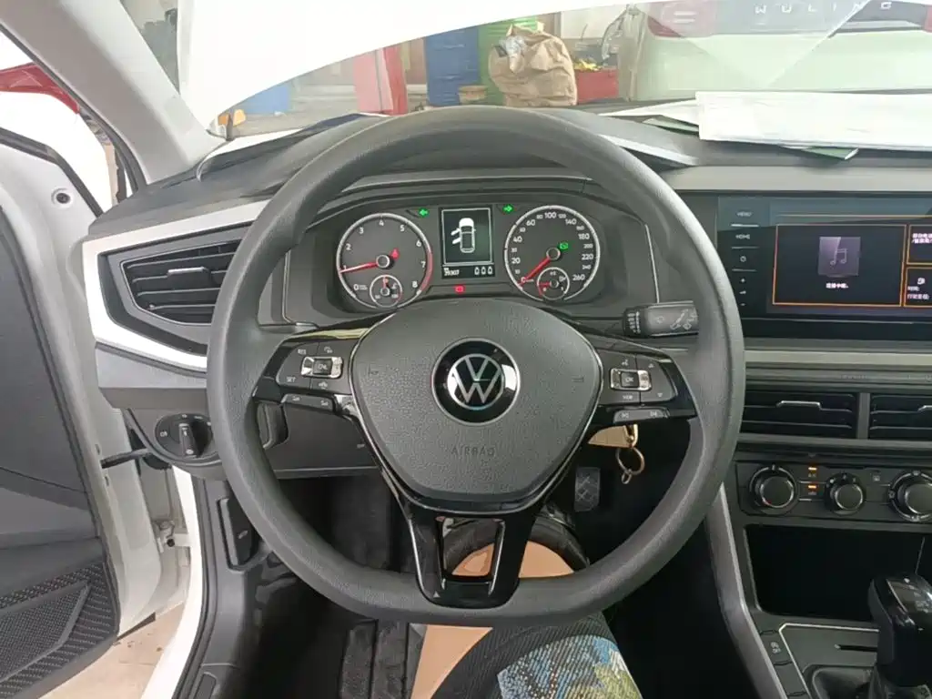 Фото 11 - Volkswagen Polo