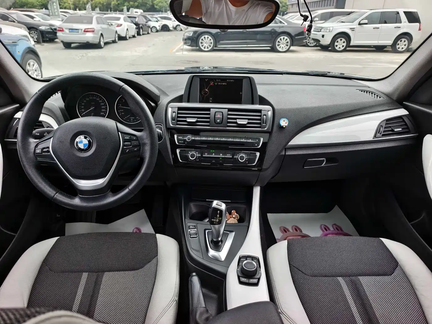 BMW 1 Series (Import) 2015 118i Urban Design Package фото 12