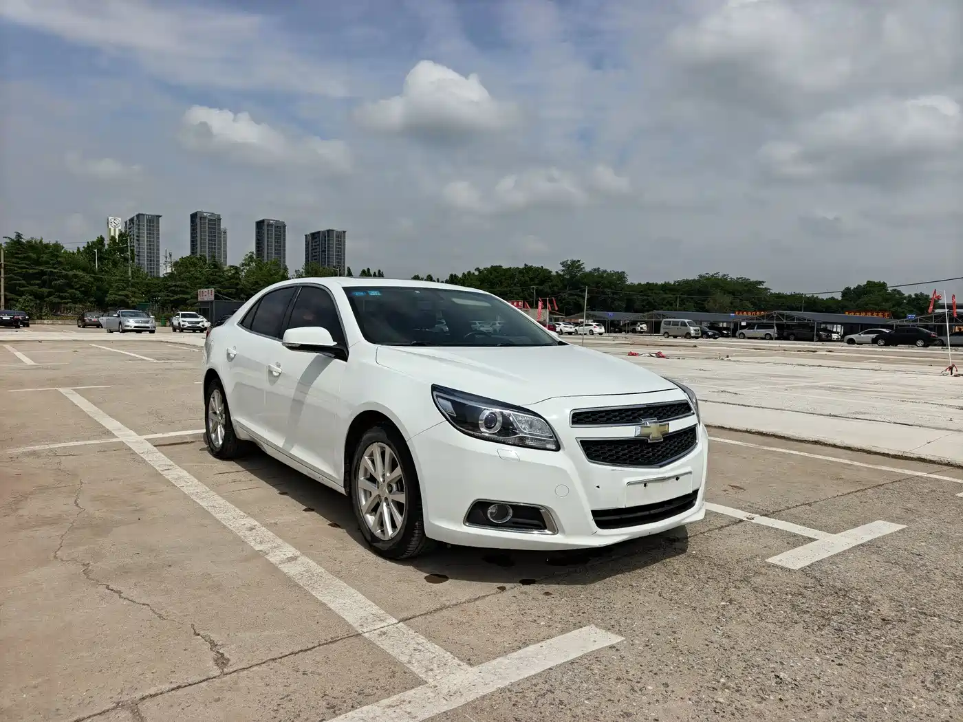 Chevrolet Malibu 2012 2.0L Automatic Luxury Edition фото 3