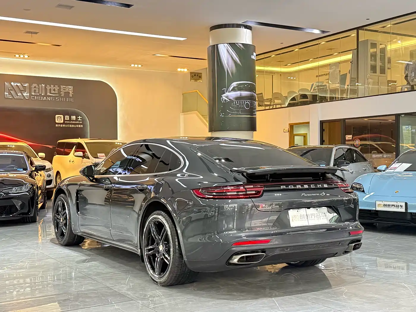 PORSCHE PANAMERA