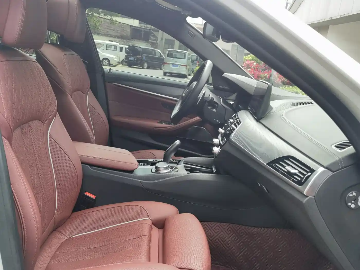 BMW 5 Series 2021 530Li Premium M Sport Package фото 14