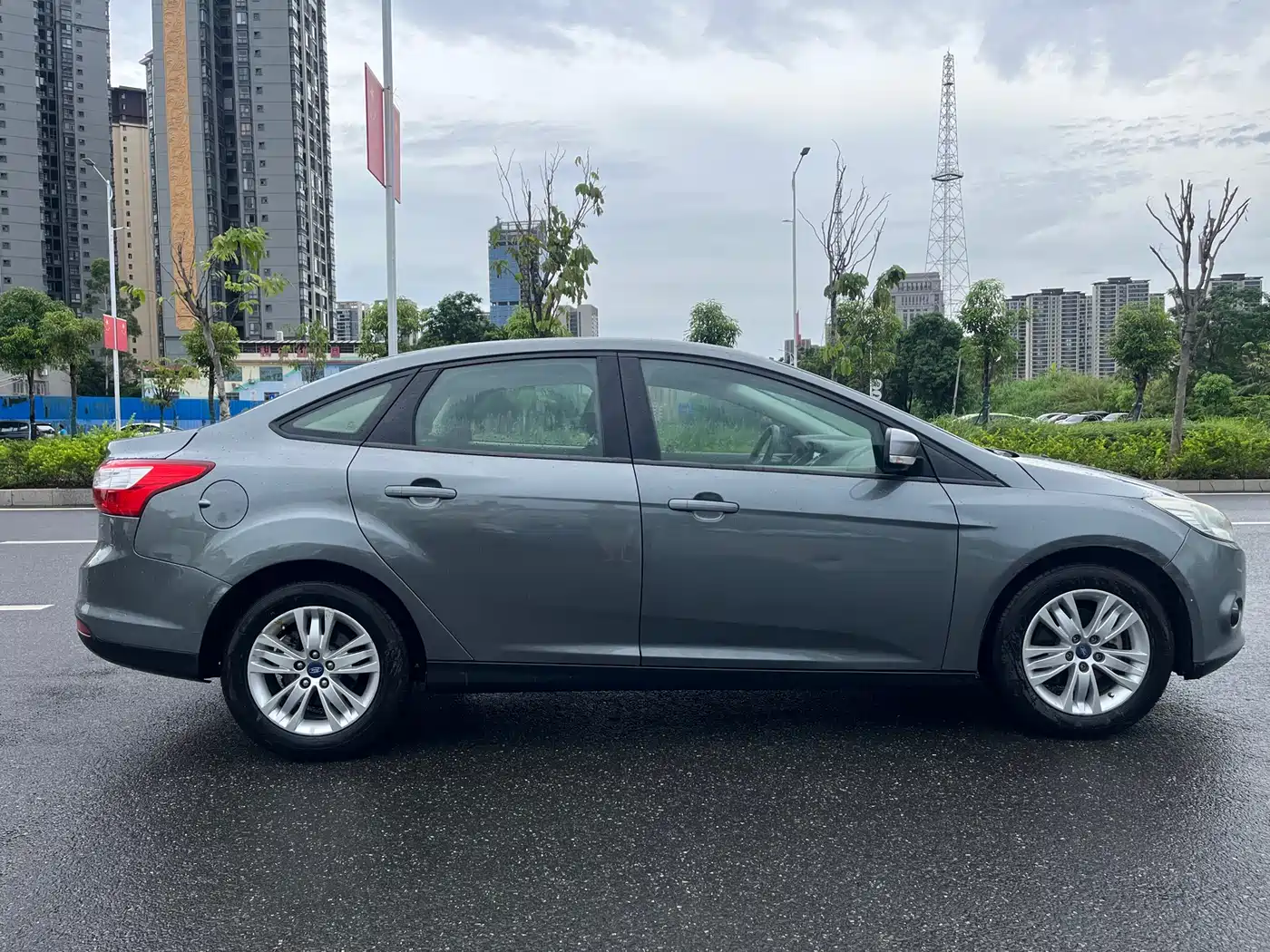 Фото 6 - Ford Focus