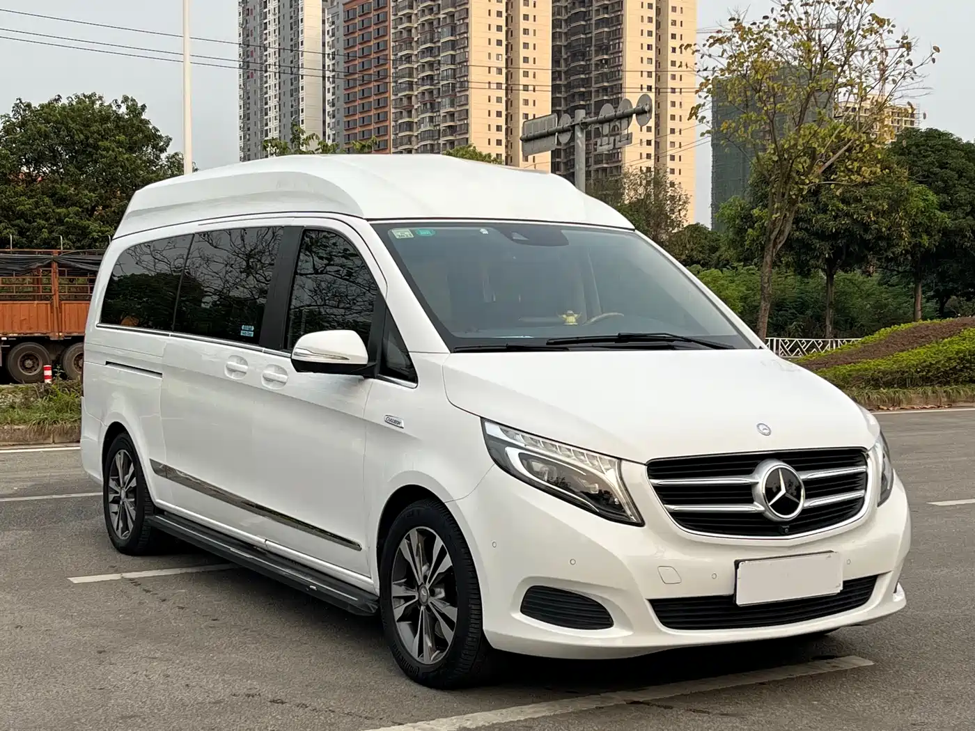 Mercedes-Benz V-Class 2016 V 260 L Premium Long фото 3