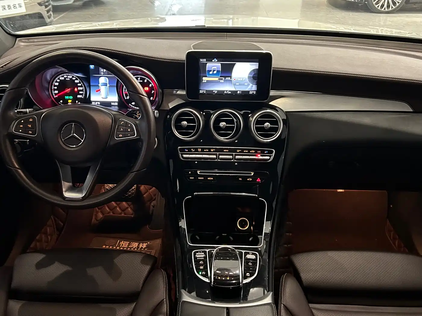 Mercedes-Benz GLC 2018 GLC 200 4MATIC фото 8