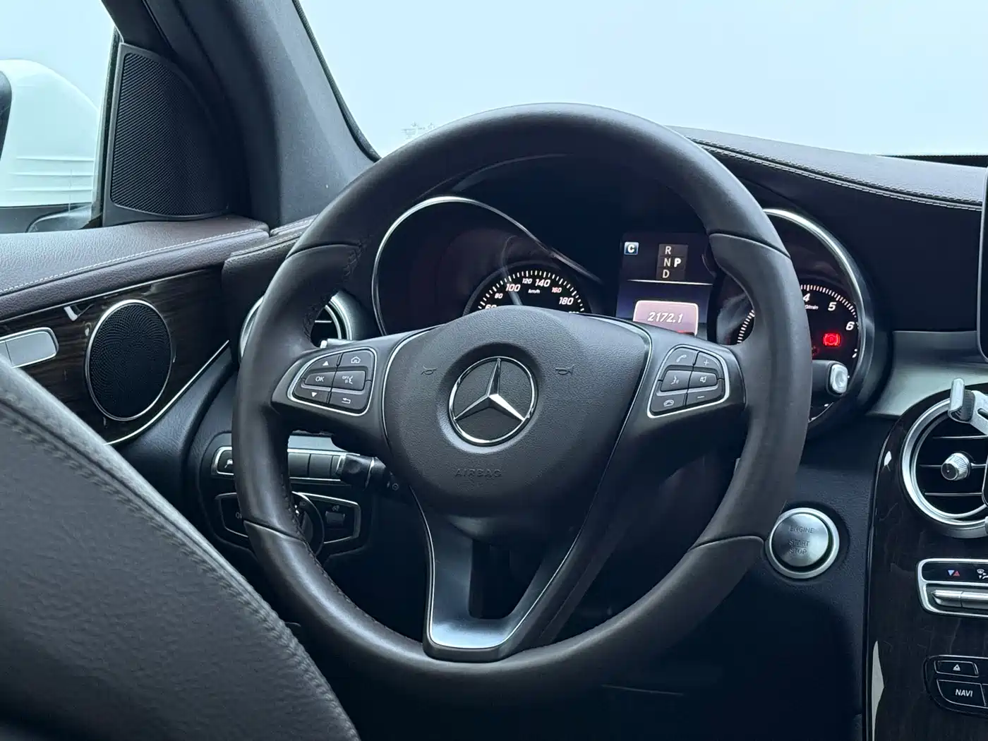 Mercedes-Benz GLC 2018 Facelift GLC 260 4MATIC Luxury фото 18