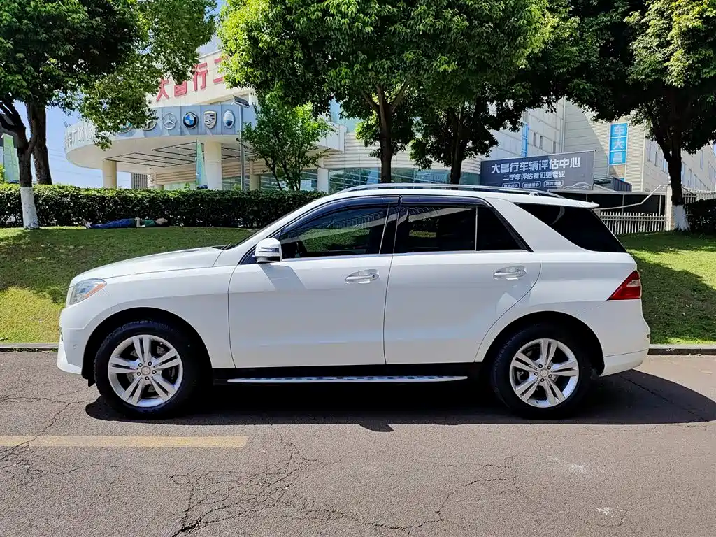 Mercedes-Benz M-Class фото 3