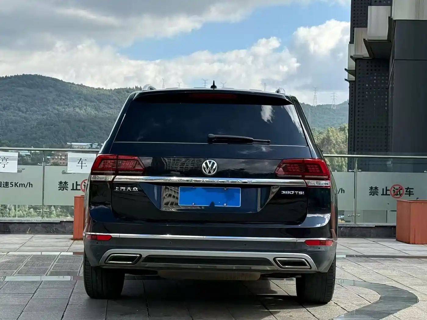 Volkswagen Teramont 2019 380TSI 4WD Luxury Edition China VI фото 9