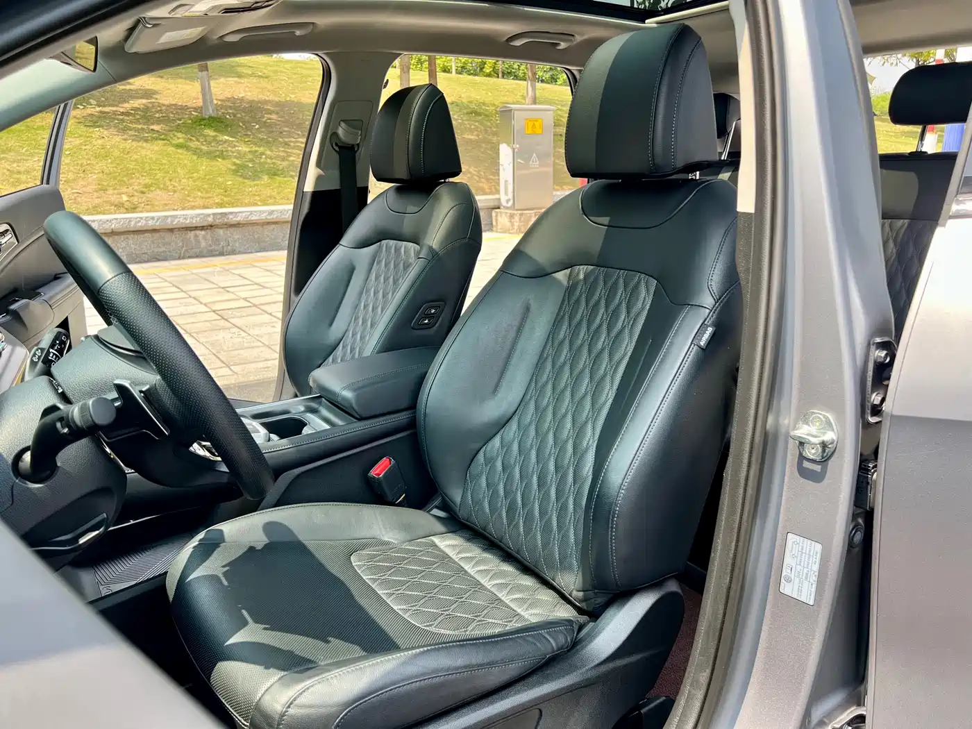 Kia Sportage 2023 2.0T 2WD Flagship Edition фото 9