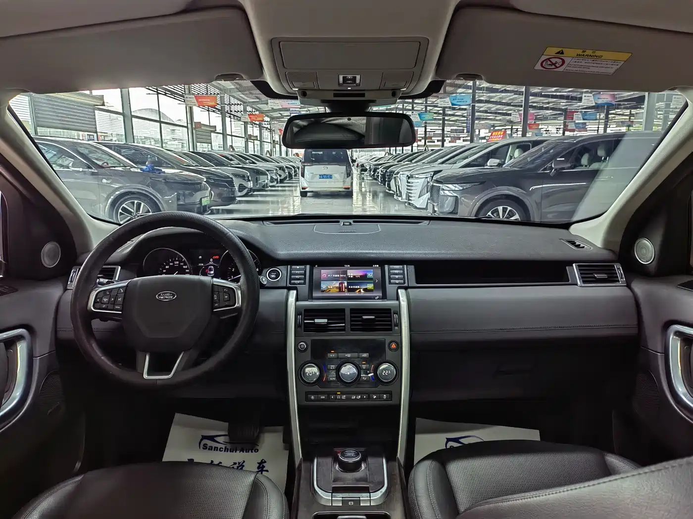 Land Rover Discovery Sport 2019 240PS SE Edition China V фото 12