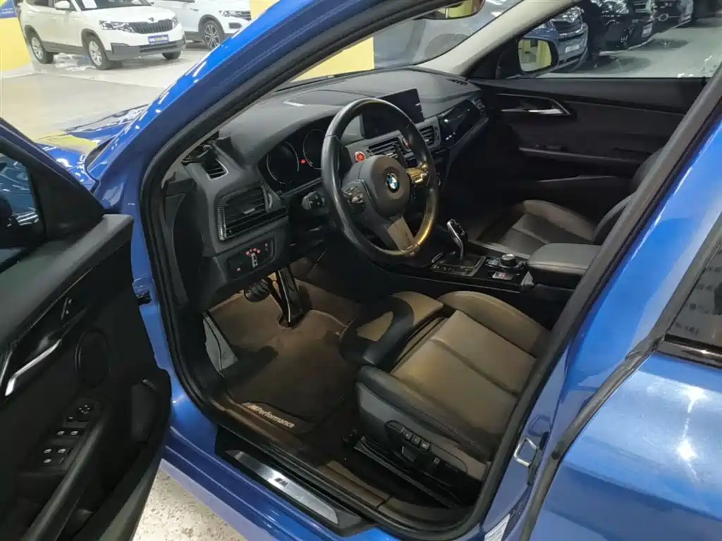 BMW 1 Series 2020 Model 125i Leading M Sport Package фото 16