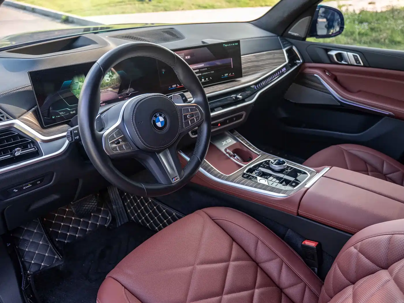 BMW X5 2023 xDrive 40Li M Sport Package фото 9