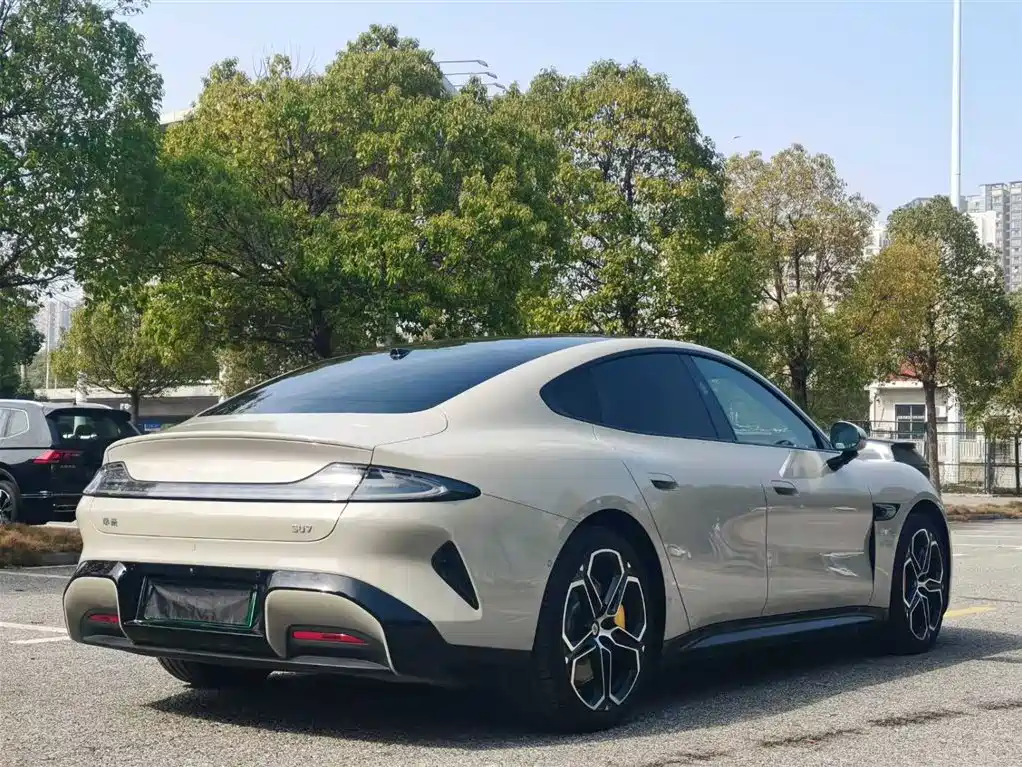 XIAOMI CAR XIAOMI SU7