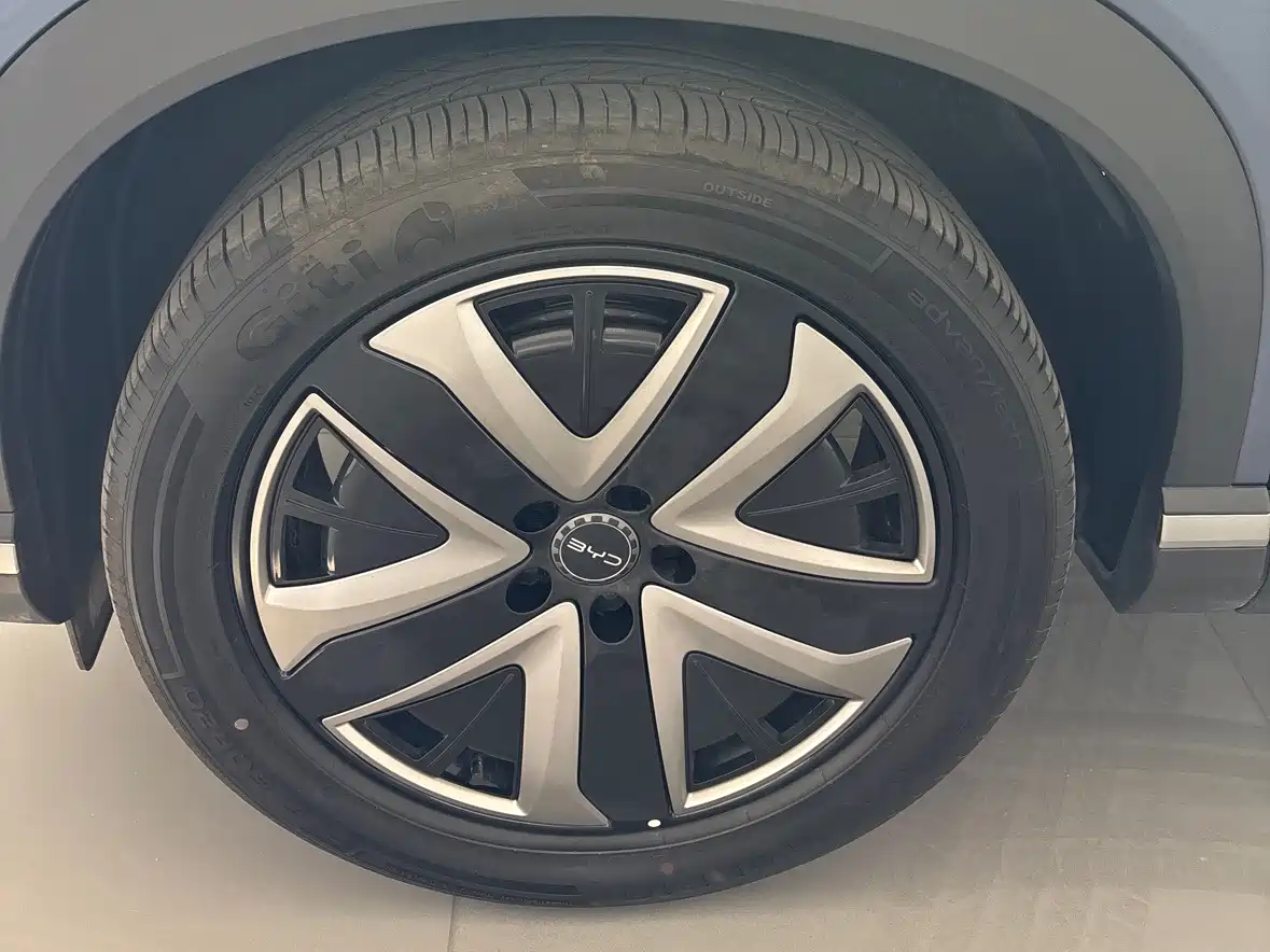 BYD SEA LION 07 DM I