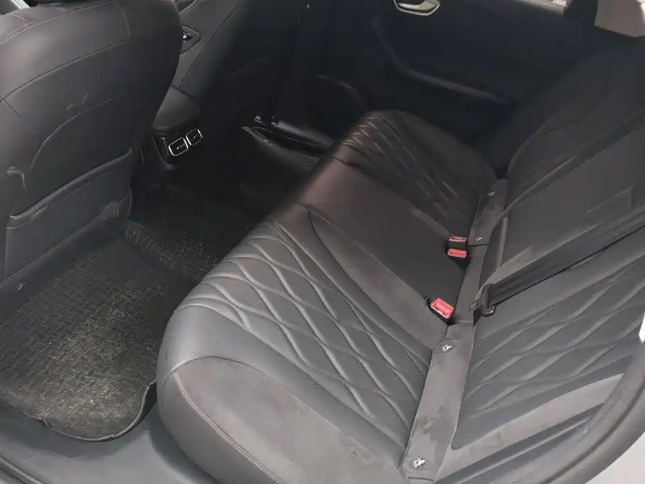 Roewe D7 2023 2023 DMH 125km Flagship Edition