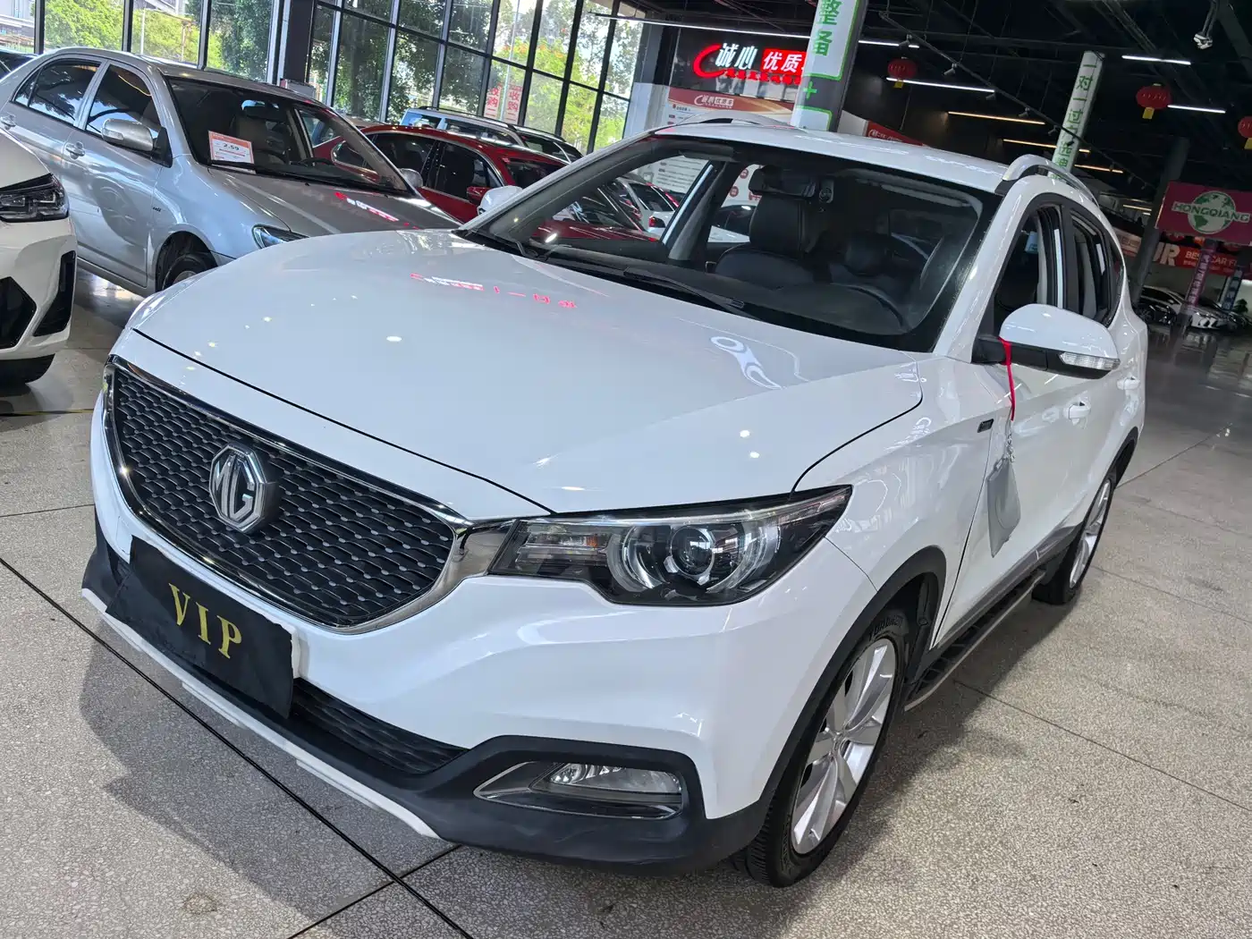 Фото 1 - MG ZS