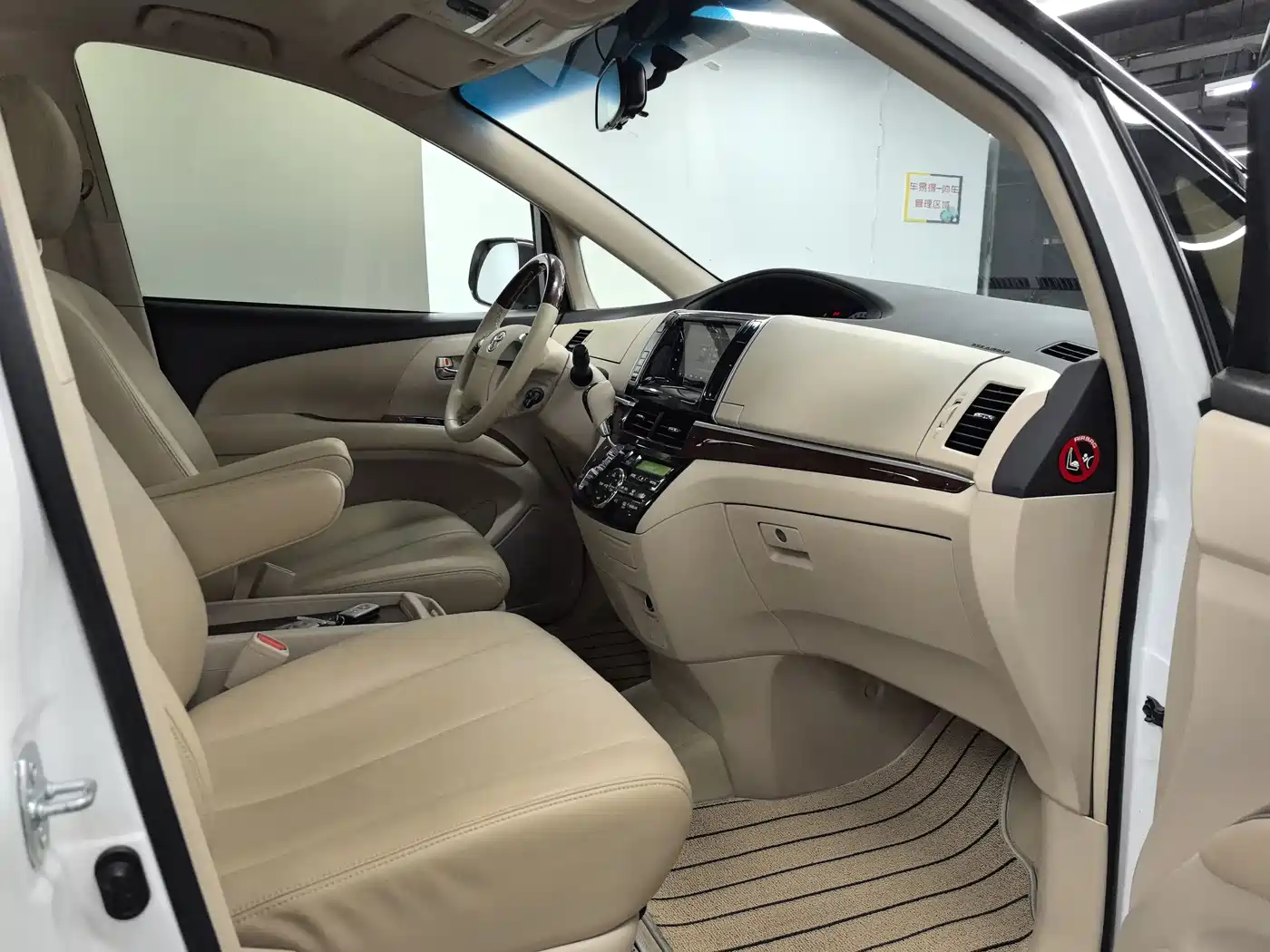 Toyota Previa 2012 2.4L 7-Seater Luxury Edition фото 5