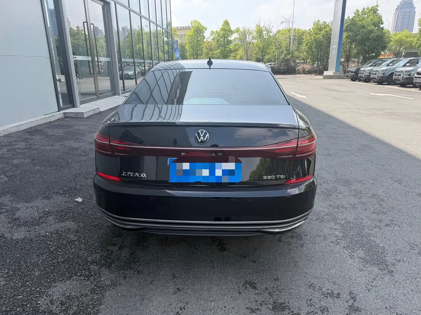 Volkswagen Passat 2022 330TSI Starlight Elite Edition фото 11