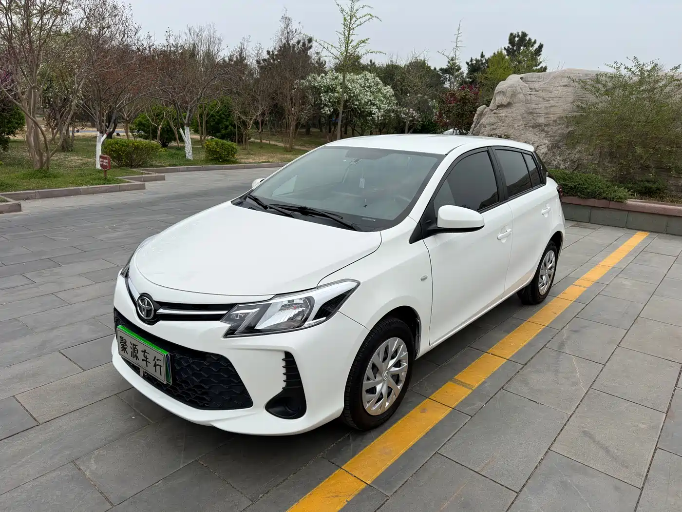 Toyota Vios FS 2021 1.5L CVT Fengchi Edition фото 3