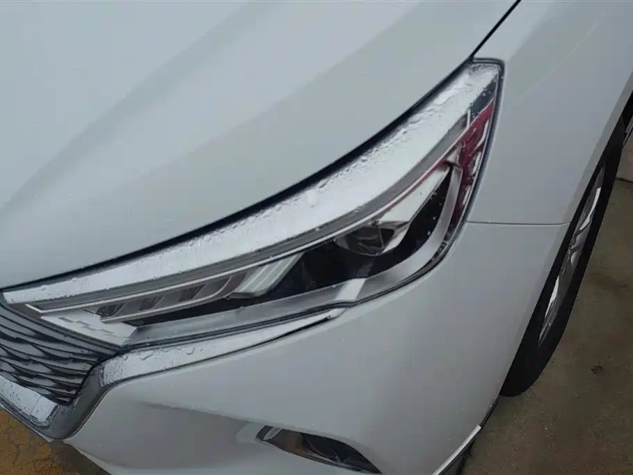 Haval M6 2023 PLUS 1.5T Manual Luxury Smart Connect фото 5