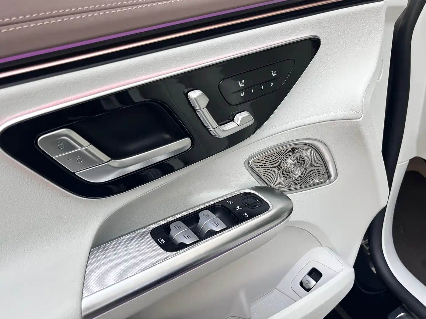 Mercedes-Benz EQE 2022 350 Pioneer Edition фото 8