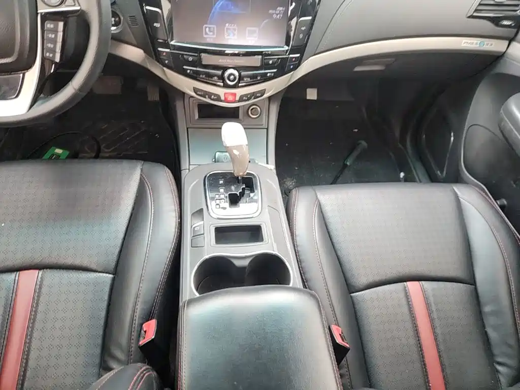 BYD S7 2015 2015 2.0T Automatic Premium