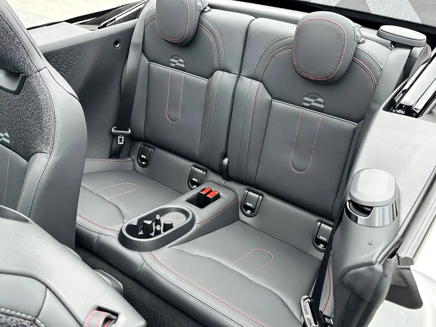 MINI JCW 2025 JOHN COOPER WORKS CABRIO фото 21