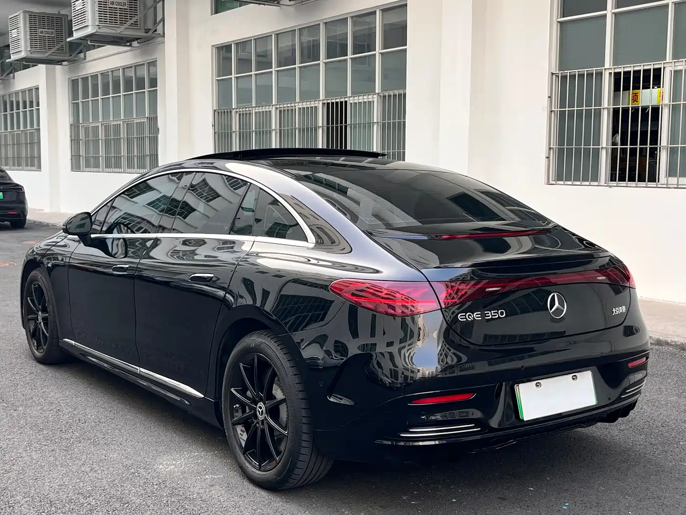 Mercedes-Benz EQE 2022 350 Pioneer Edition фото 18