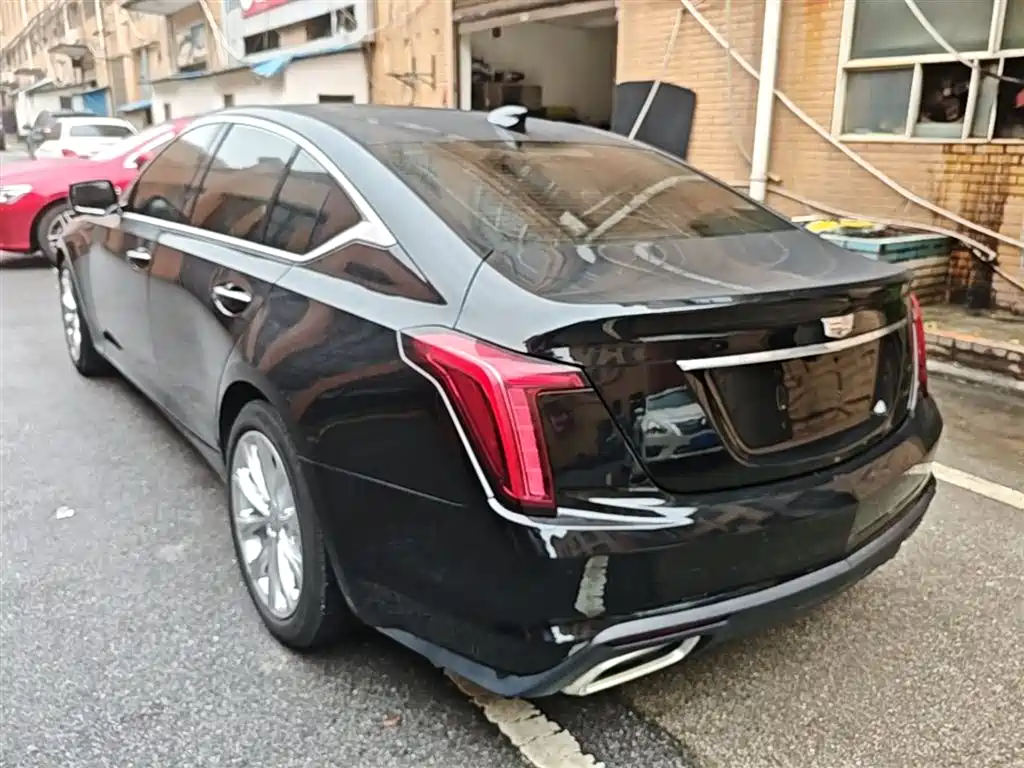 CADILLAC CT5