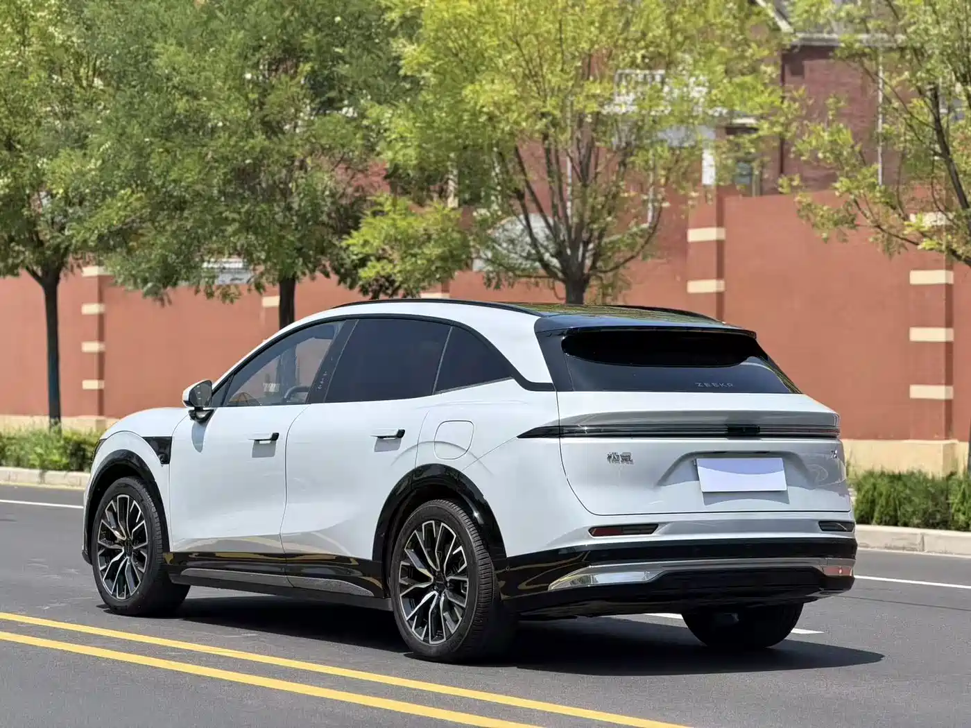 ZEEKR 7X 2026 2026 Model 103kWh Long Range RWD Intelligent Driving Edition