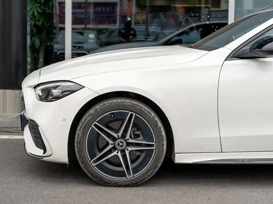 MERCEDES-BENZ CLASS C