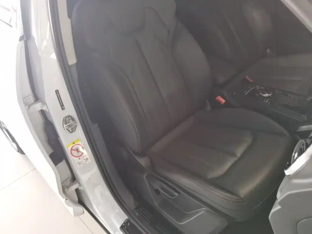 Audi Q2L 2024 2024 35TFSI Progressive Sport