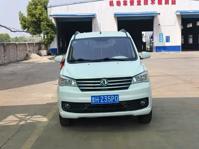  Dongfeng Fengguang Fengguang 330 2022 1.5L 330S Manual Supreme China VI