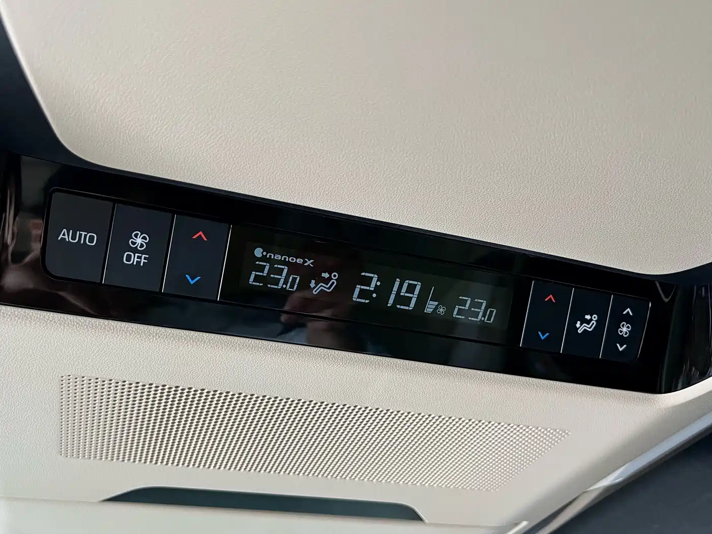 Toyota Alphard 2025 2024 Hybrid 2.5L Ultimate Enjoyment Edition