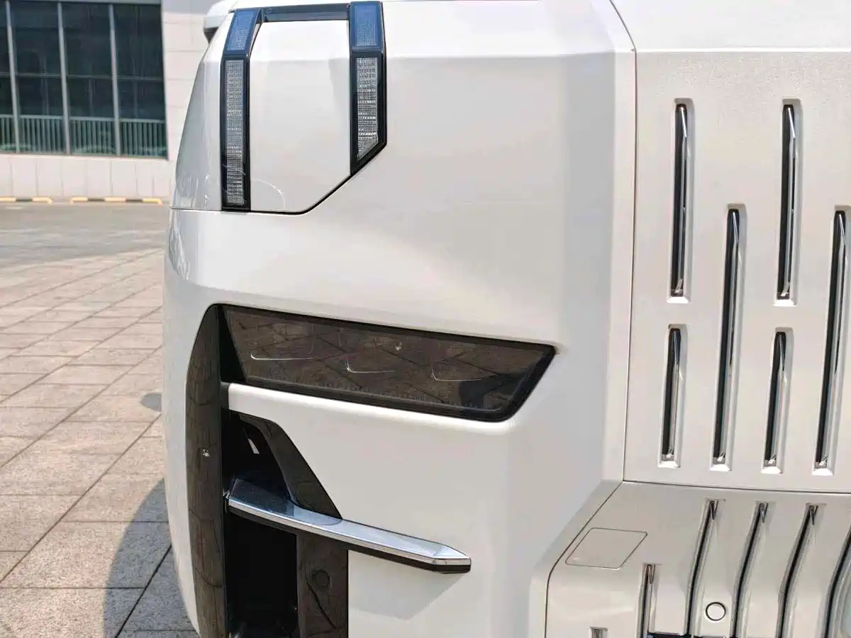 ZEEKR 009 2025 2024 7-Seat Aisle AWD Version 108kWh