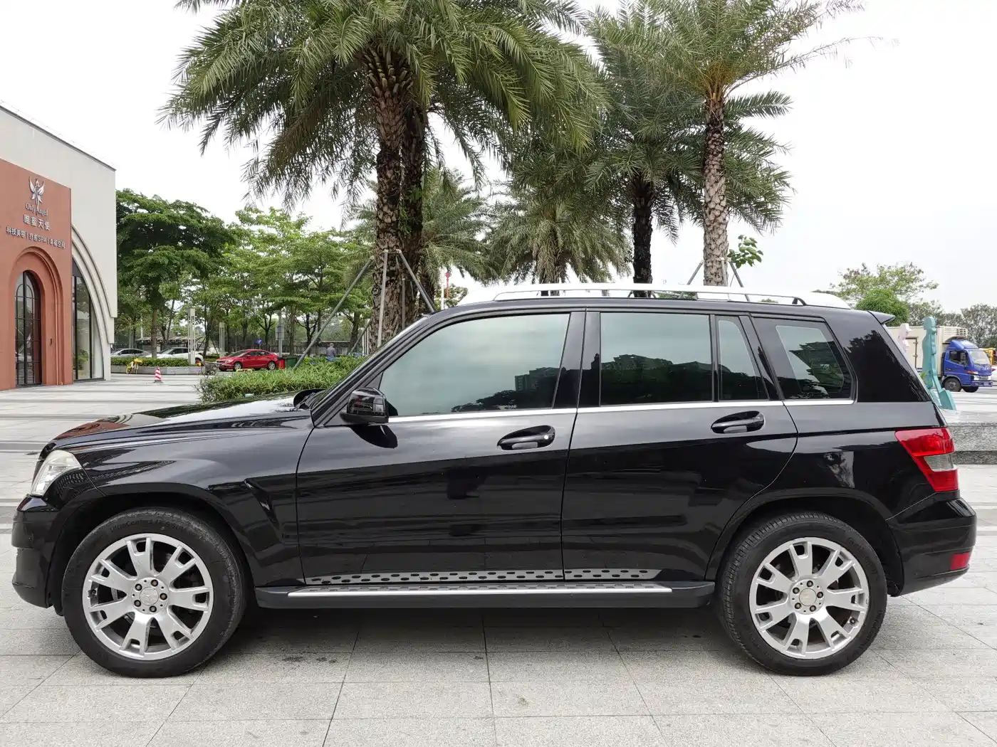 Mercedes-Benz GLK-Class (Import) 2011 GLK 300 4MATIC Luxury фото 3