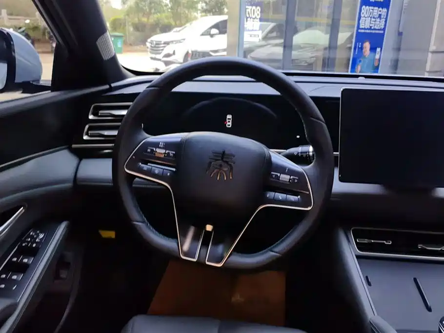 BYD Qin L 2024 DM-i 80KM Superior фото 15