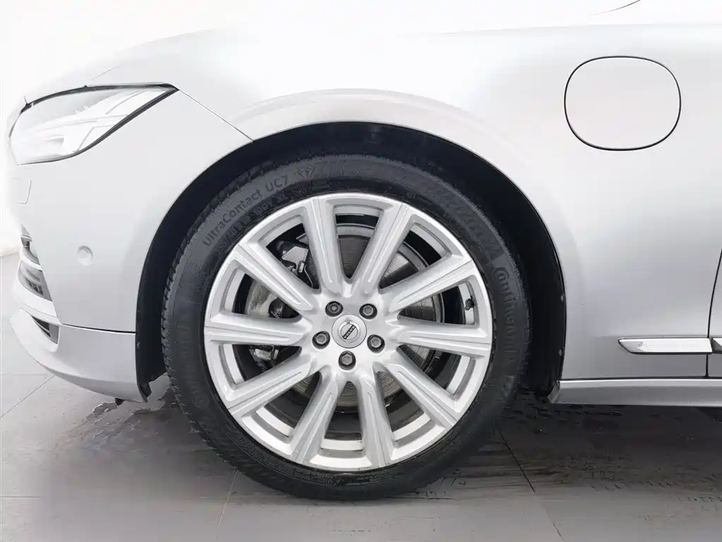 VOLVO S90 PLUG IN HYBRID