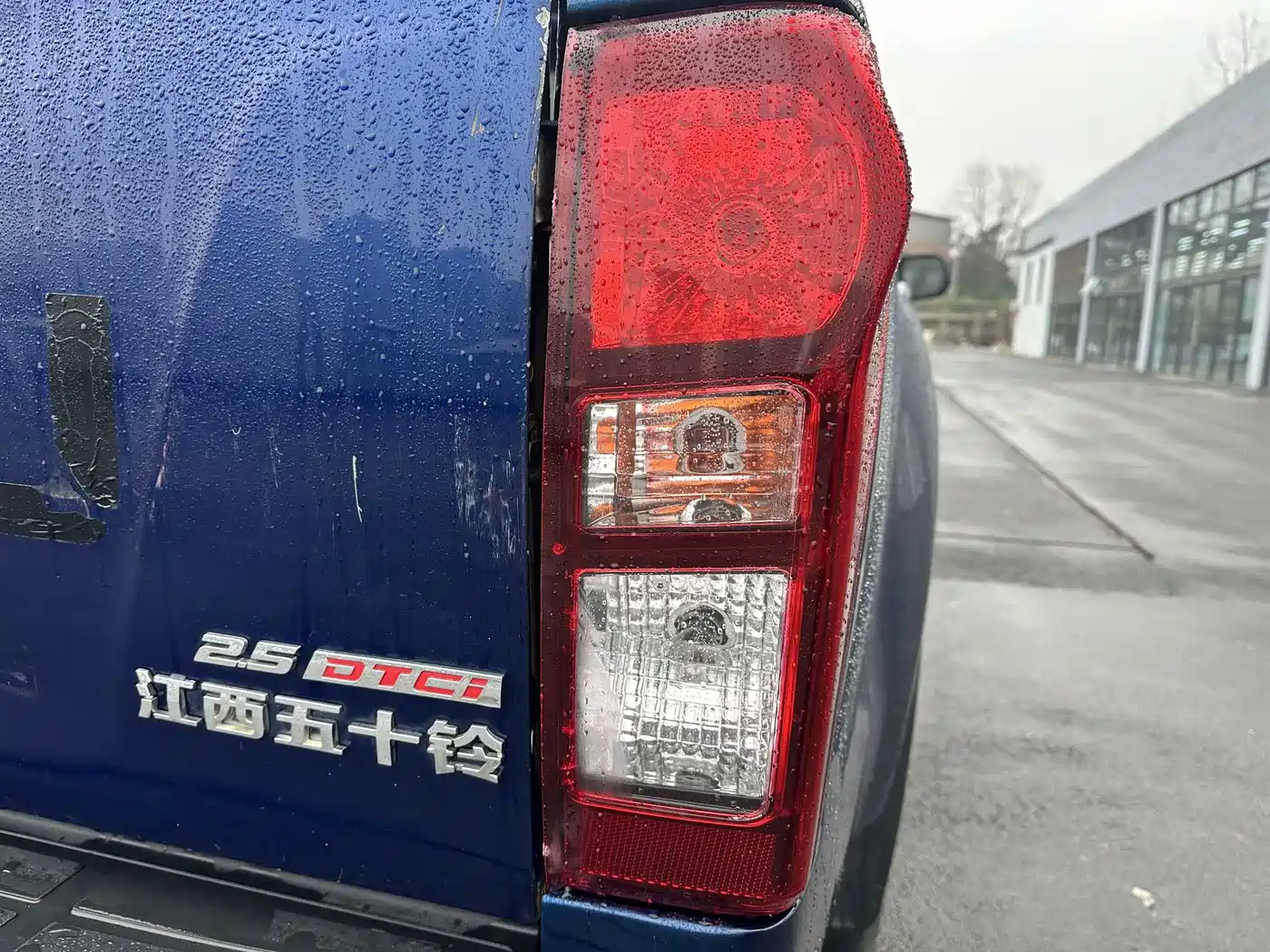 Isuzu Lingtuo 2019 2018 2.5T 2WD Base Model JE4D25Q5A