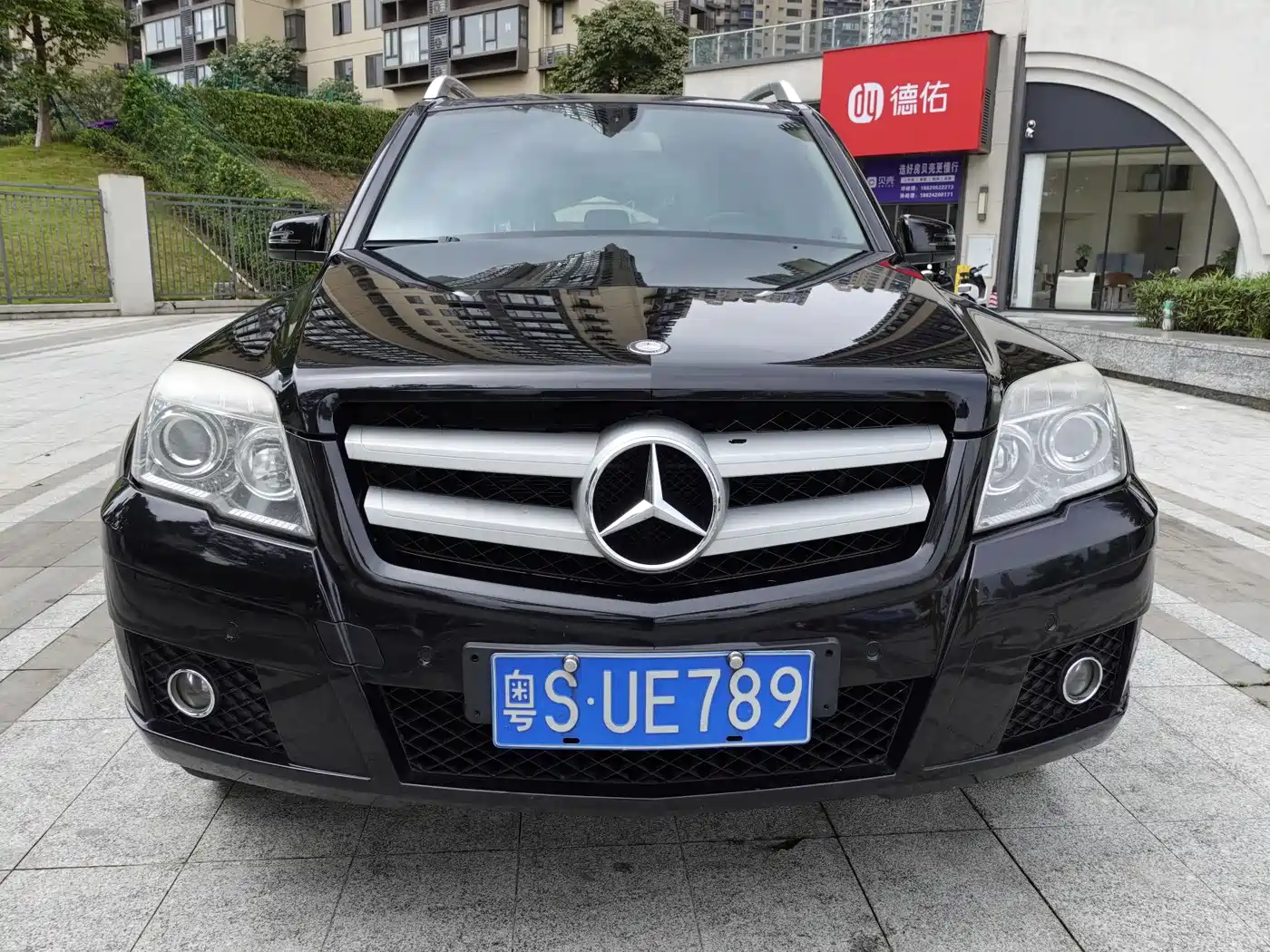 Mercedes-Benz GLK-Class (Import) 2011 GLK 300 4MATIC Luxury фото 2