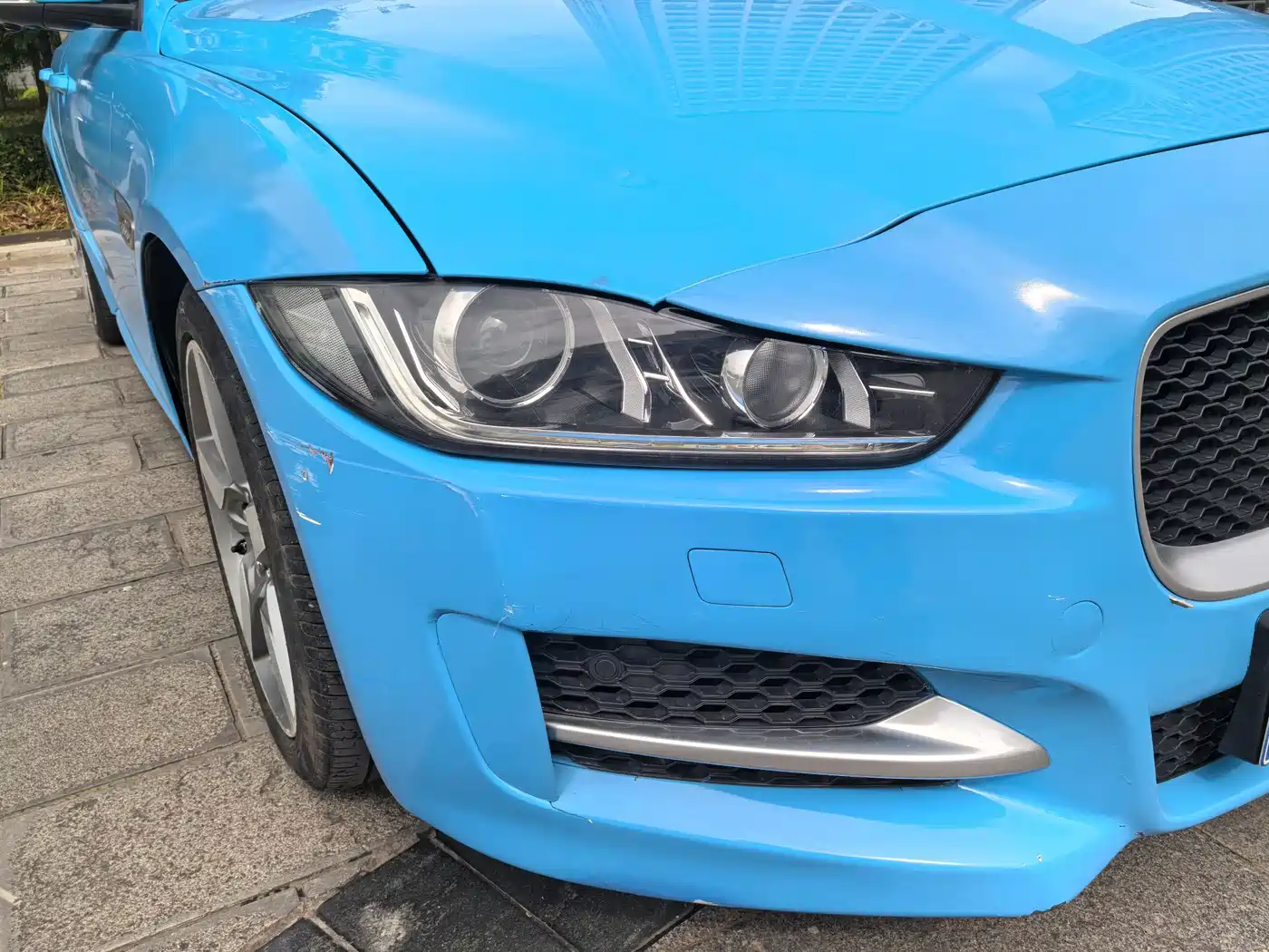 Jaguar XE 2016 2015 2.0T 200PS R-Sport
