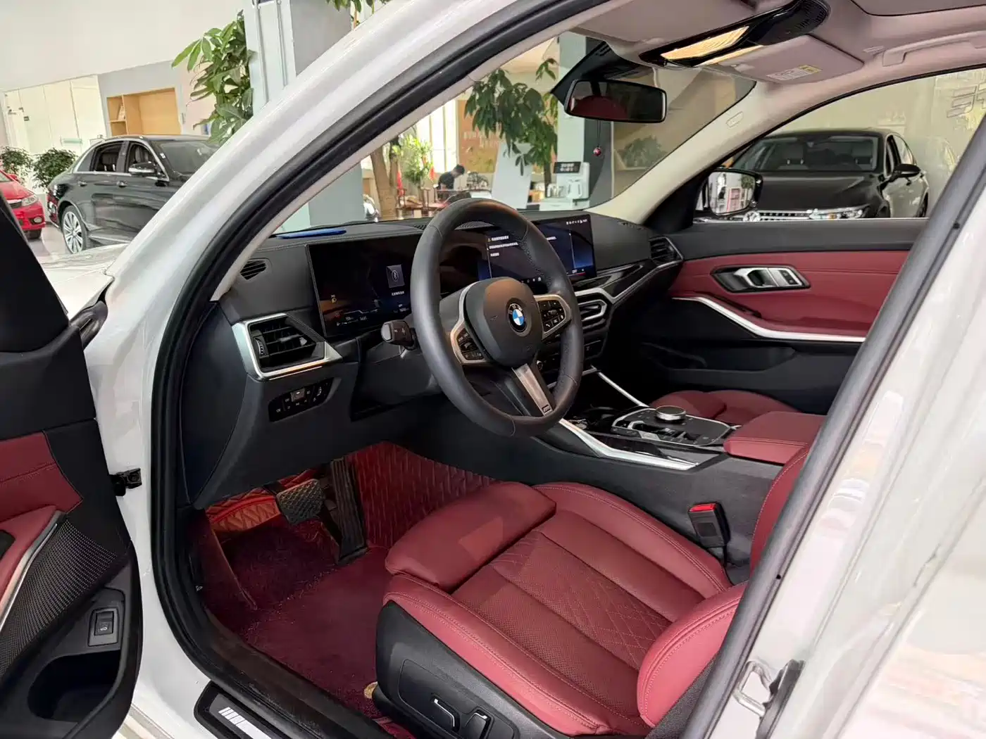 BMW 3 Series 2023 325Li M Sport Package фото 4