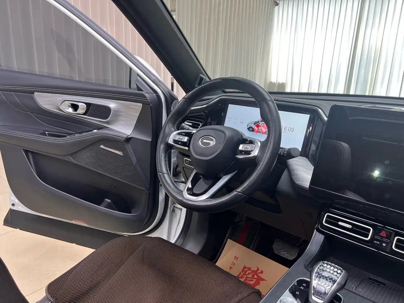GAC Trumpchi Trumpchi GS8 2024 Navigator Series 2.0TGDI 2WD Luxury Smart Connect Edition фото 14