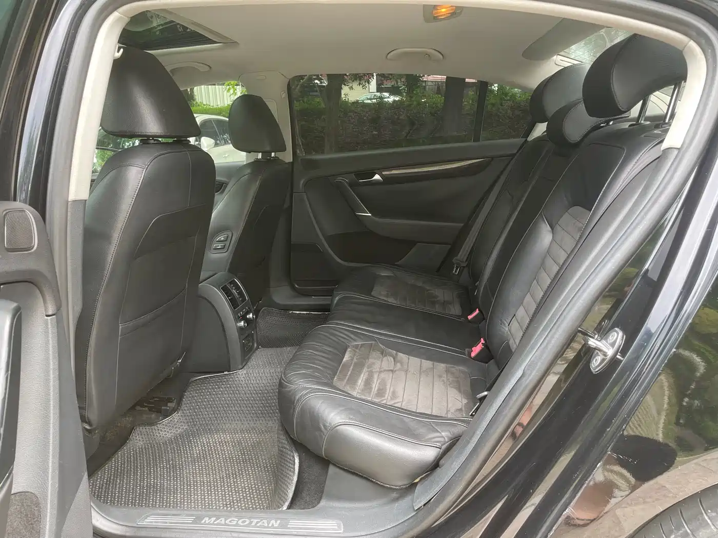 Volkswagen Magotan 2012 Facelift 2.0TSI Premium фото 8