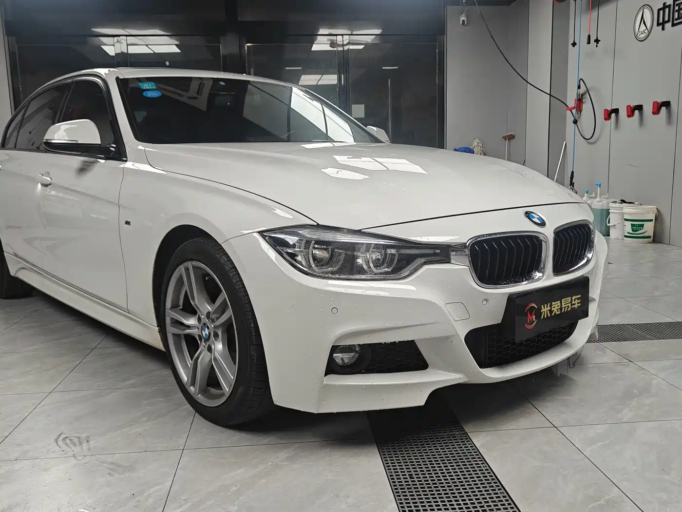 BMW 3 Series 2017 320Li M Sport фото 2