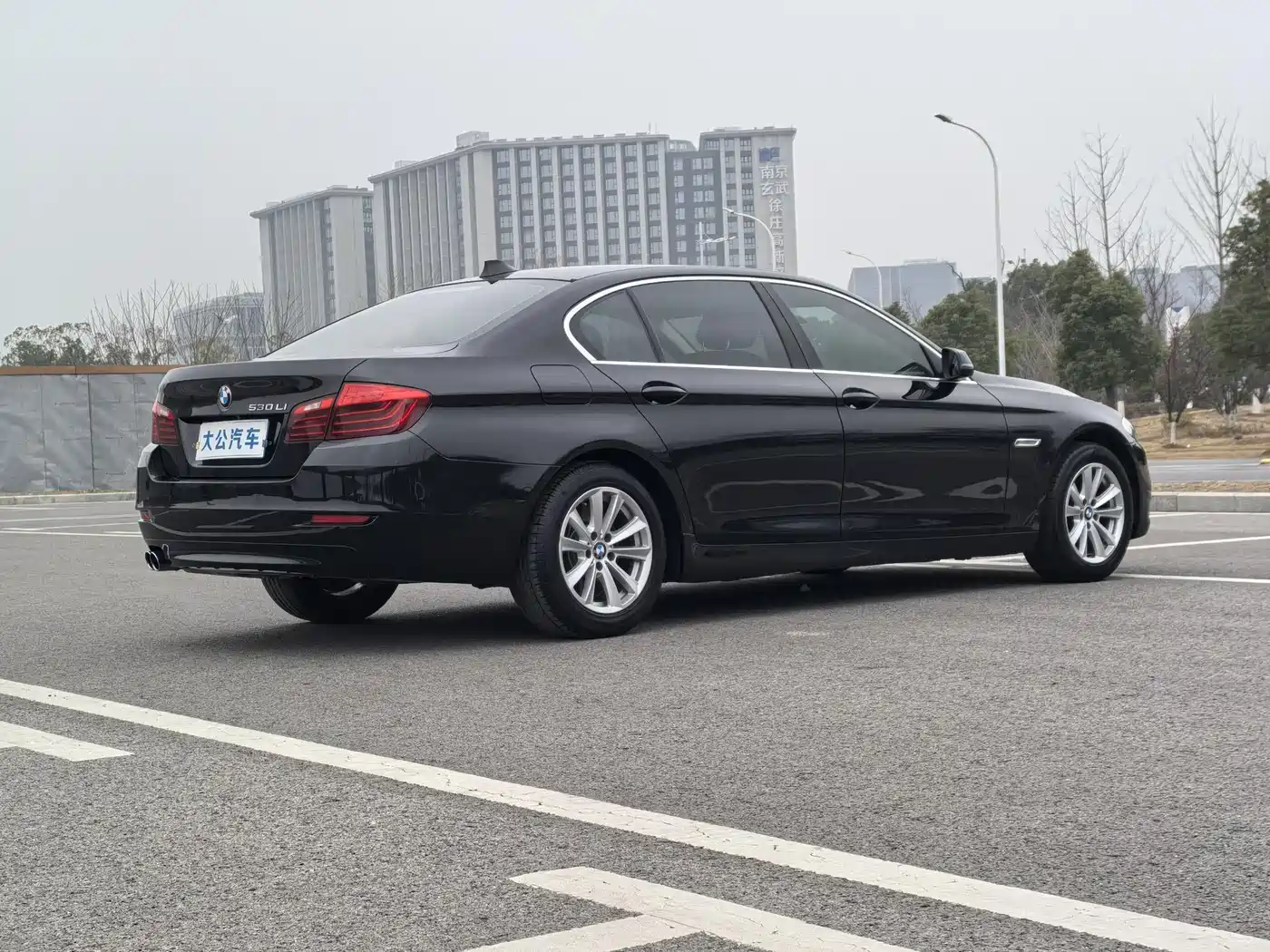 BMW 5 Series 2017 520Li Classic Edition фото 15