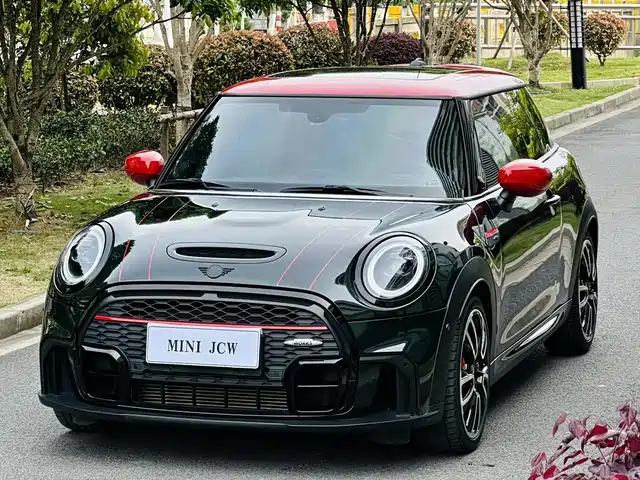 MINI JCW 2023