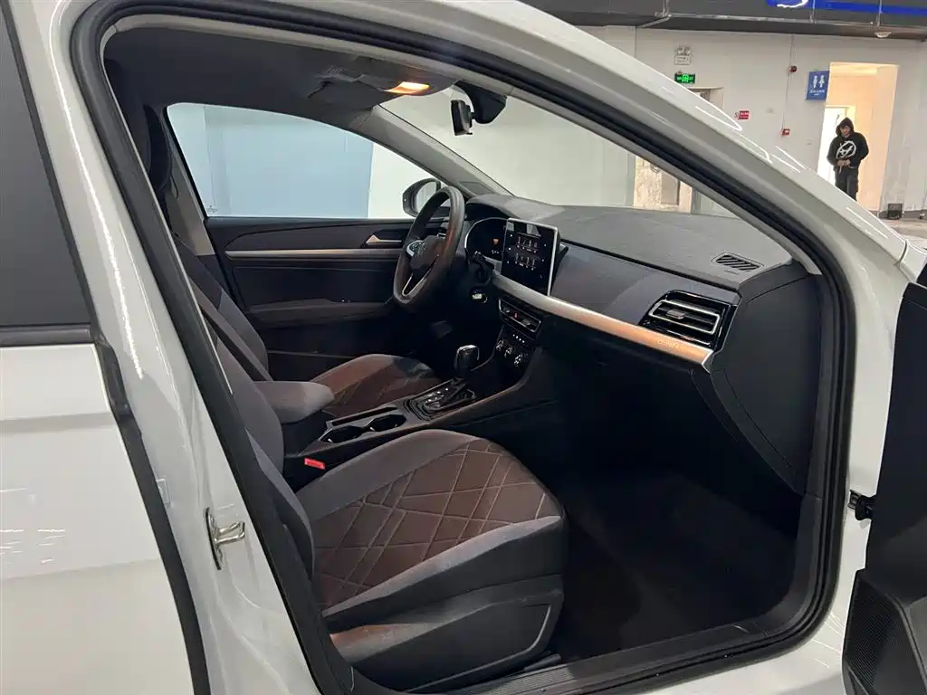 Volkswagen Lavida 2023 1.5L Auto Delight Edition фото 15